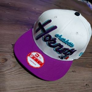 New Era 59/50 Charlotte Hornets snapback